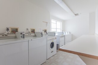 2101 Reamer Dr in Barrington, NJ - Building Photo - Building Photo