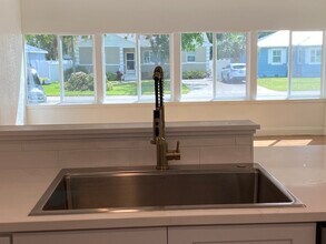 129 36th Ave NE in St. Petersburg, FL - Building Photo - Building Photo