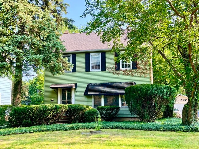 property at 2463 Derbyshire Rd