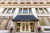 Civic Center Plaza Apartments in Peoria, IL - Foto de edificio - Building Photo