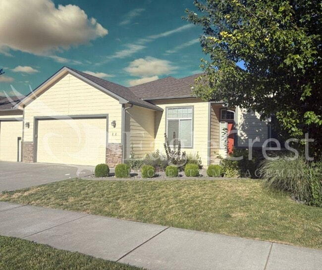 property at 44 Chapelwood Ave