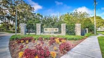 170 Sawtooth Dr in Valrico, FL - Building Photo