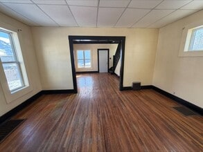 1817 Virginia St in Sioux City, IA - Building Photo - Building Photo