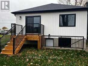 141 Humboldt Pkwy in Port Colborne, ON - Building Photo - Building Photo