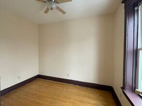 1103 N California Ave in Chicago, IL - Building Photo - Building Photo