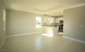 7471 Pebble Beach Rd in Ft. Myers, FL - Building Photo - Building Photo