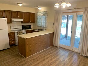 822 Highland Hill Ct in St. Peters, MO - Foto de edificio - Building Photo