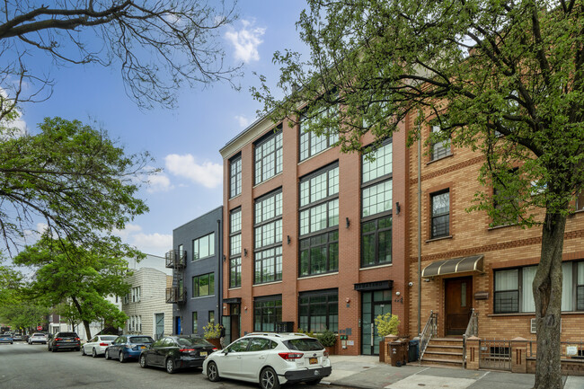 173 Bayard St in Brooklyn, NY - Foto de edificio - Primary Photo