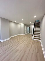 2545 S Franklin St in Philadelphia, PA - Building Photo