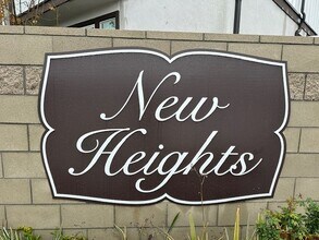 8315 N Peyton Way in Los Angeles, CA - Building Photo - Building Photo