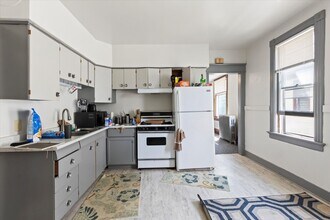 2949 N Frederick Ave in Milwaukee, WI - Building Photo - Building Photo