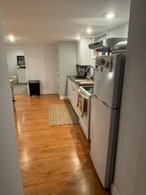 18 Silver Lake Ave, Unit A in Newton, MA - Building Photo - Building Photo