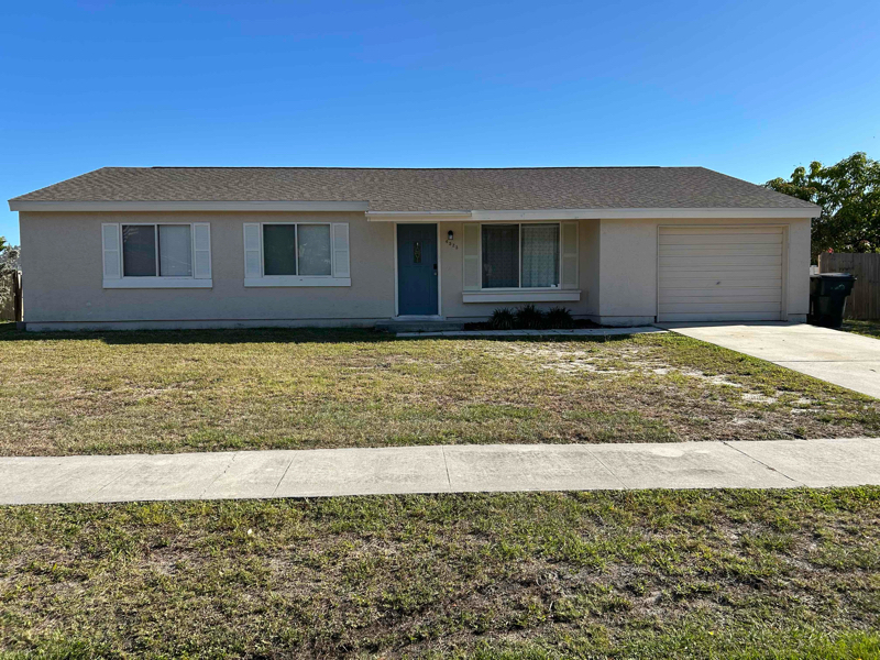 4523 Aladdin Ave in North Port, FL - Building Photo