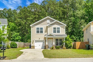 243 Oglethorpe Cir in Moncks Corner, SC - Building Photo - Building Photo