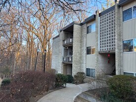 12307 Braxfield Ct in North Bethesda, MD - Building Photo