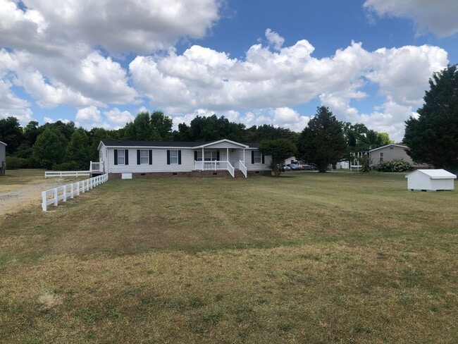 113 River Run Rd in Rocky Mount, NC - Building Photo - Building Photo