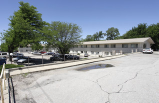 Capitol Court Apartments