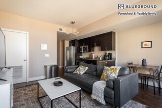 12025 Town Square St in Reston, VA - Building Photo - Building Photo