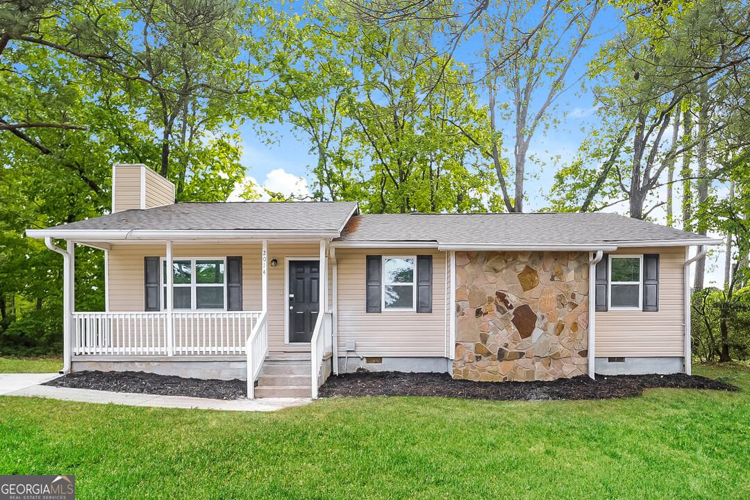 2014 Radford Ct in Riverdale, GA - Building Photo