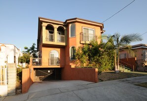 1307 N Alexandria Ave in Los Angeles, CA - Building Photo