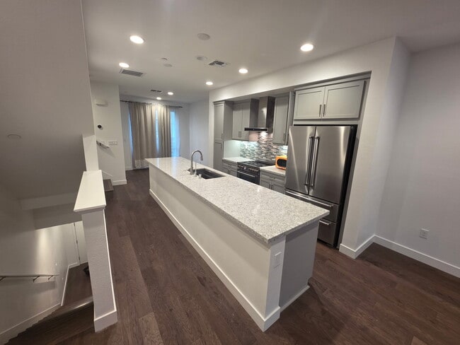 148 Uptown Cir in Oakland, CA - Building Photo - Building Photo