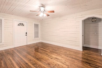 104 Rosewood Dr in Enterprise, AL - Building Photo - Building Photo