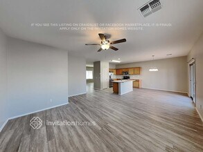 14226 W Hearn Rd in Surprise, AZ - Building Photo - Building Photo