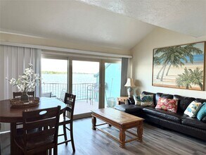 7041 Kingston Cove Ln in Willis, TX - Building Photo - Building Photo