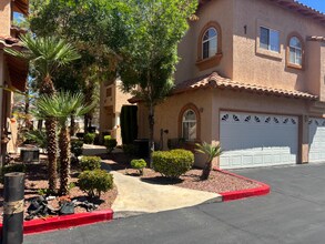 2925 Wigwam Pkwy in Henderson, NV - Building Photo - Building Photo