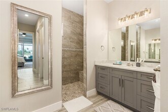 1704 SW 17th Ave in Cape Coral, FL - Building Photo - Building Photo