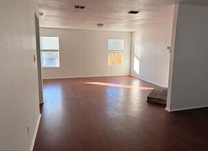 901 Mill Branch Dr in Garland, TX - Building Photo - Building Photo