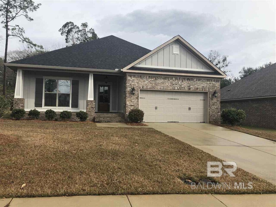 30220 Persimmon Dr in Spanish Fort, AL - Building Photo