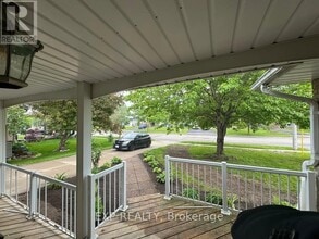 370 Greenbrook Dr in Kitchener, ON - Building Photo - Building Photo