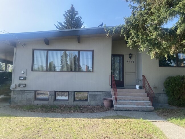 property at 3775 Hammond Ave