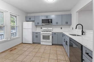 14413 Long Green Dr in Silver Spring, MD - Building Photo - Building Photo