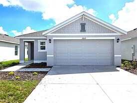 10012 Caddo Dr in Parrish, FL - Building Photo