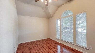 9402 Glendown Ln in Houston, TX - Building Photo - Building Photo