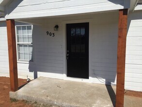 903 W Bells Blvd in Bells, TX - Building Photo - Building Photo