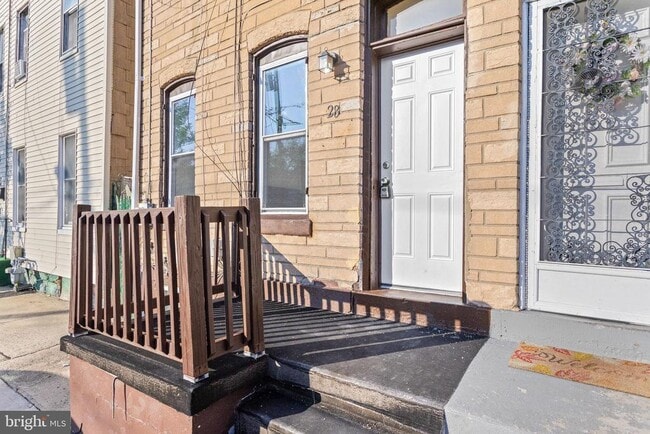 property at 28 Poplar St