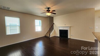 508 Knothole Ln in Charlotte, NC - Building Photo - Building Photo