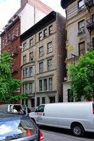 253 W 93rd St in New York, NY - Building Photo
