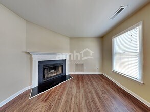 5433 Whitley Way in Greensboro, NC - Building Photo - Building Photo