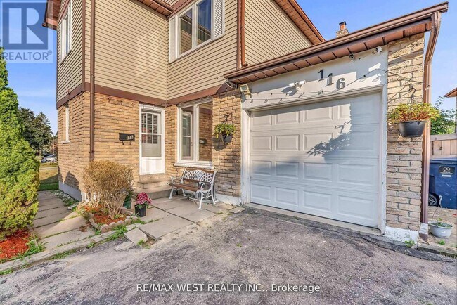 116 Fawcett Trail in Toronto, ON - Building Photo - Building Photo