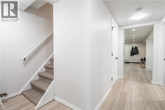 564 Waterloo St in Hamilton, ON - Building Photo - Building Photo