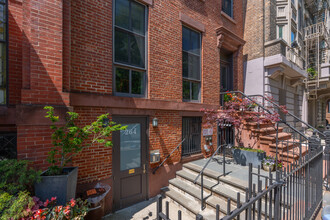 264 Cumberland St in Brooklyn, NY - Building Photo - Building Photo