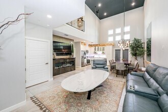 9653 McPherson Rd, Unit 205 in Laredo, TX - Building Photo - Building Photo