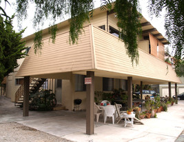 350 Loma Ter Apartments