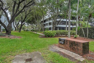 1460 Sheridan St in Hollywood, FL - Building Photo - Building Photo