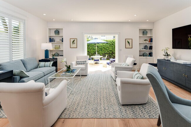 400 Chilean Ave in Palm Beach, FL - Building Photo - Building Photo