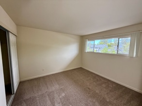 1020 Dolores St in Livermore, CA - Foto de edificio - Building Photo